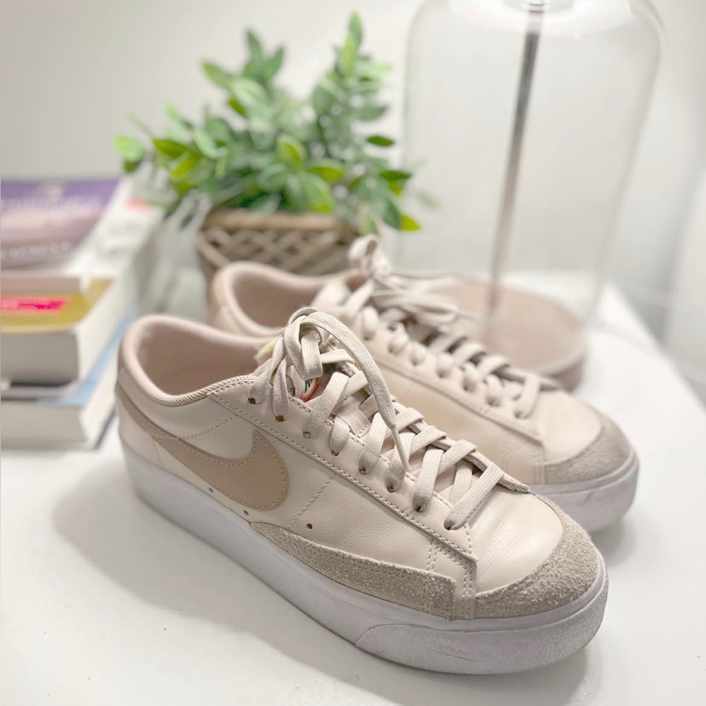 Women’s Nike Platform Blazers 7.5